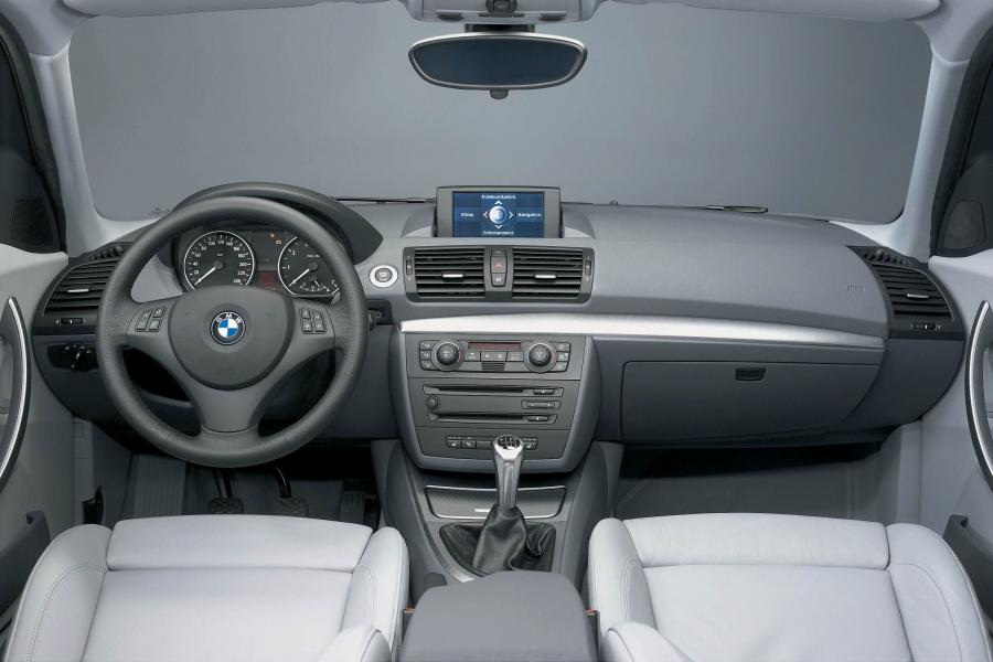  BMW 1-Series 5-Door 2005 года  (фото 171 из 187)